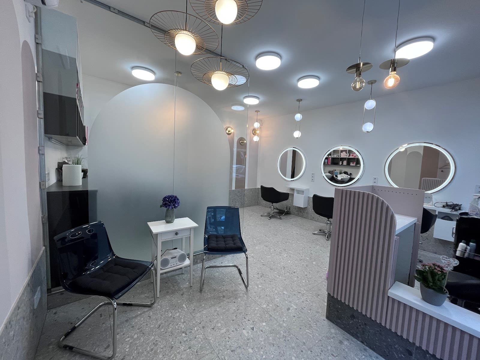 Olesia Beauty Kft. /Molnar Olesia Beauty Lab