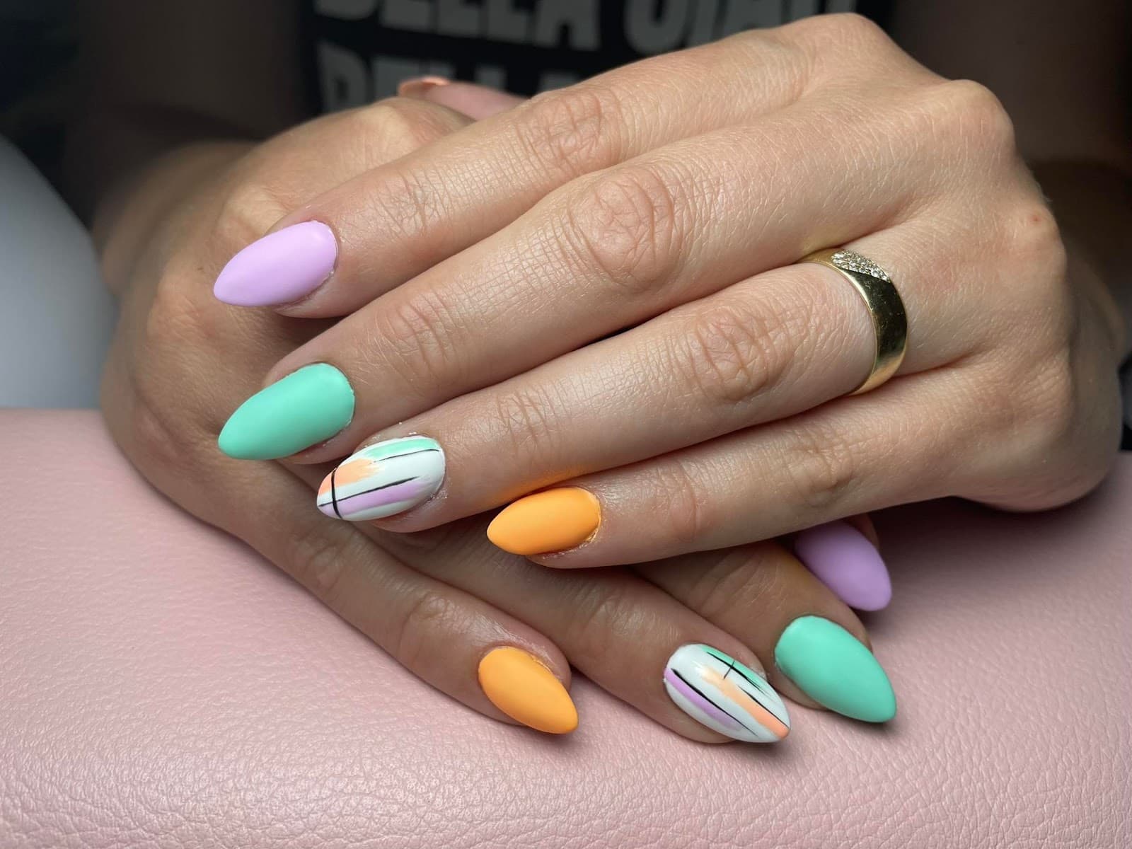 Nail Zone