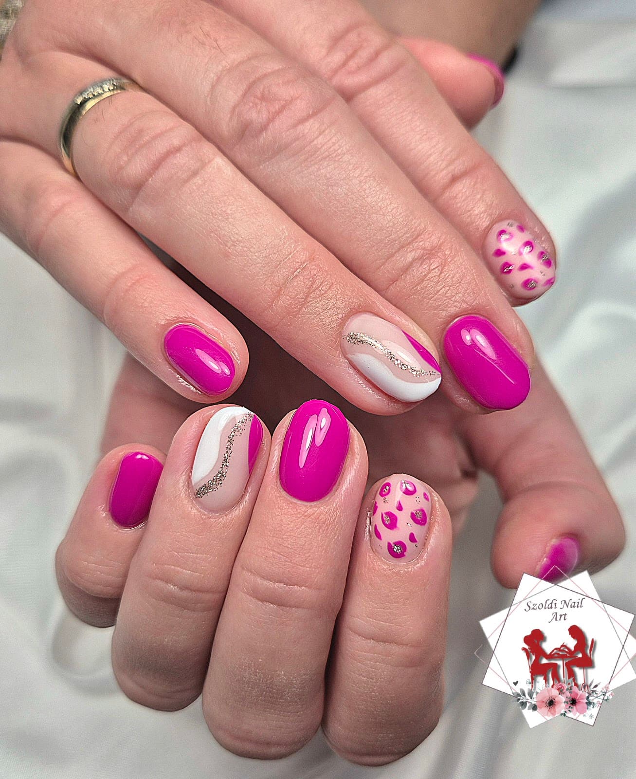Szoldi Nail Art - Manikűr, Műköröm, Géllakk