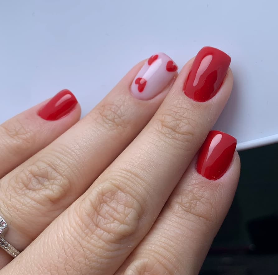 Ewus Nails (Géllakk és manikűr)