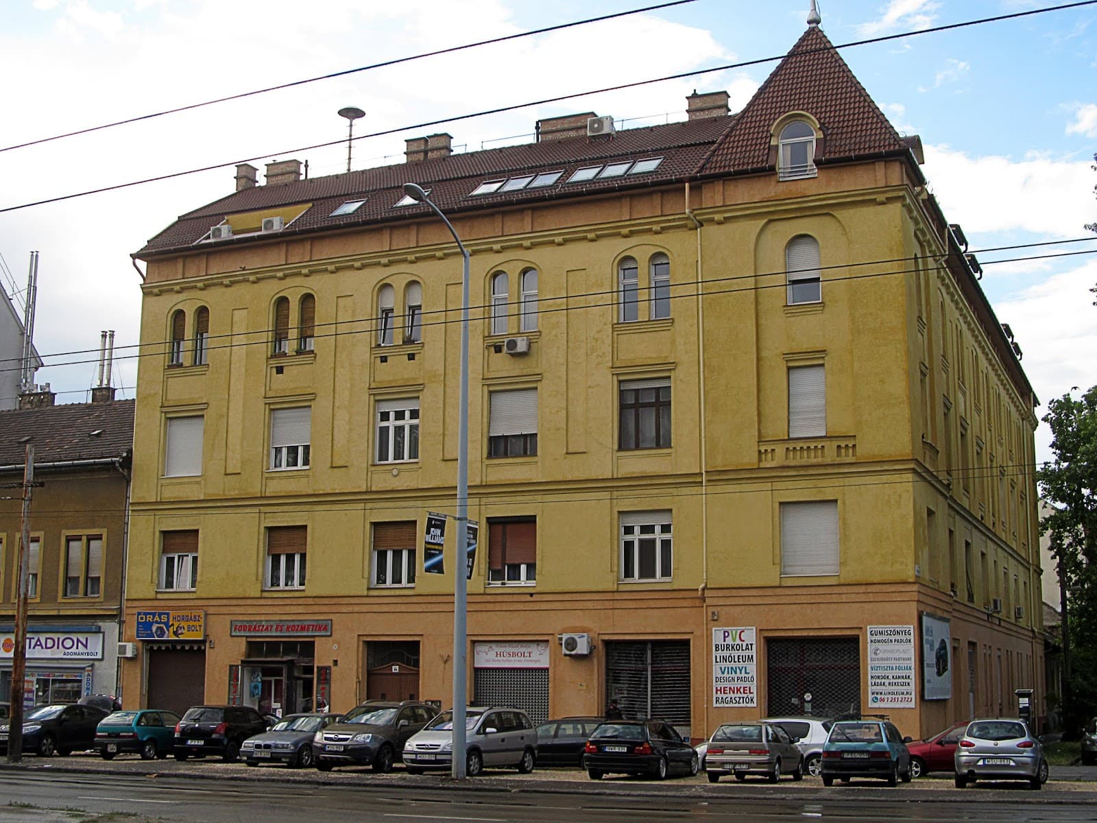 Fodrászat És Kozmetika