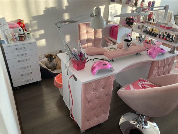 KataLinus Nails