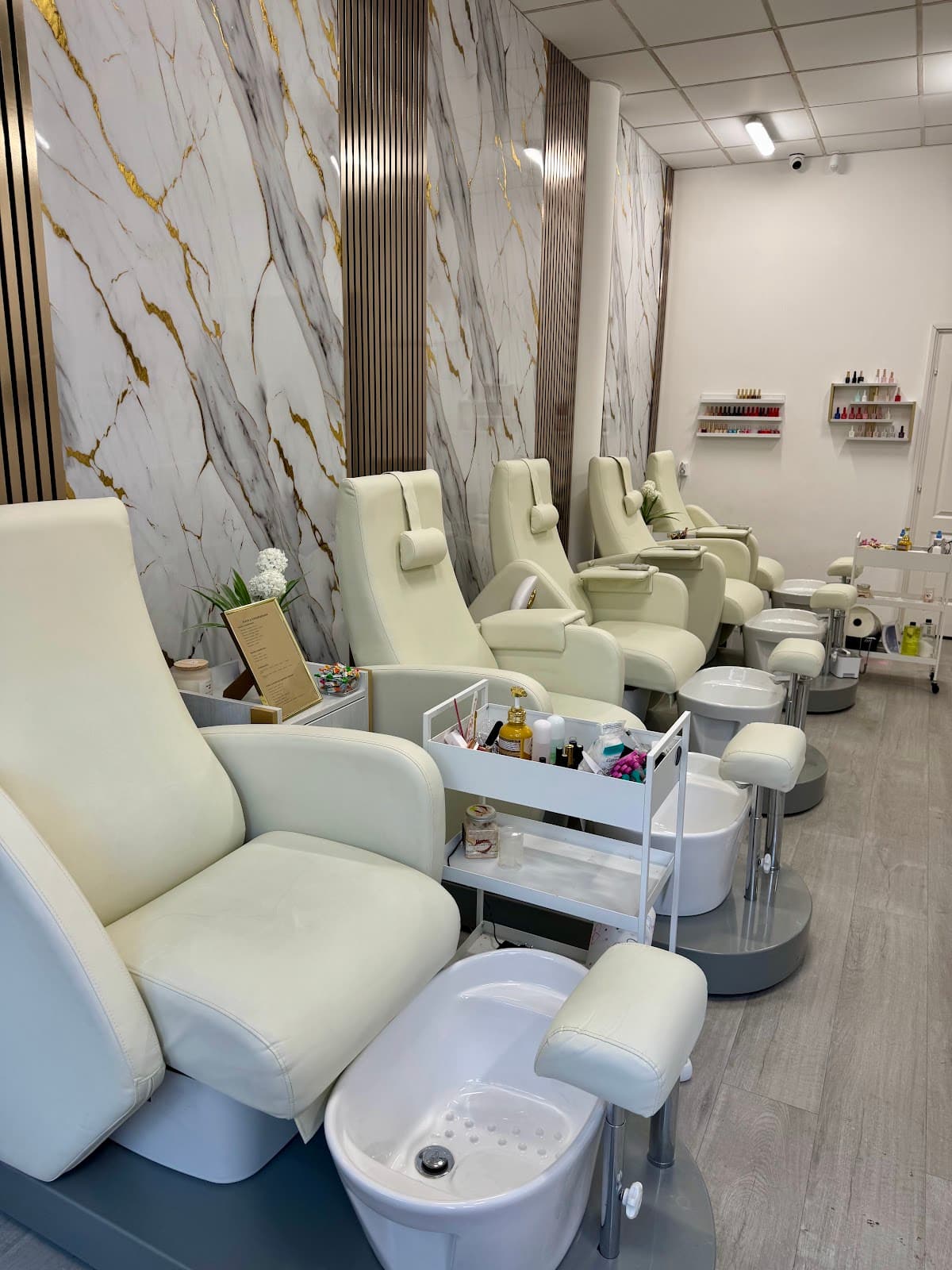 Bájron Nails and Beauty
