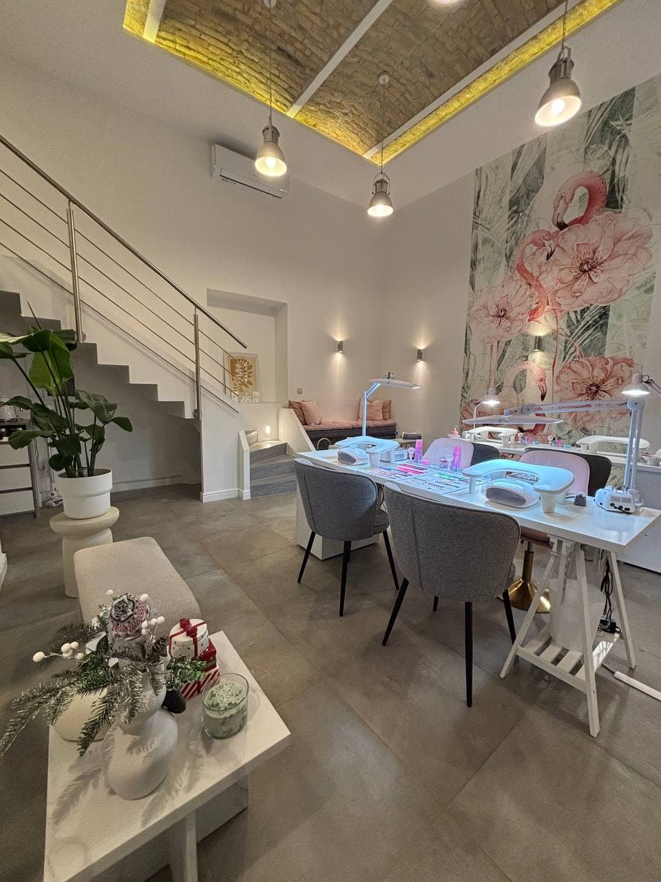 Mor Beauty Salon