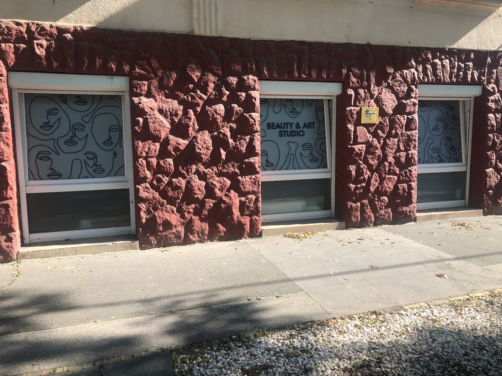 Beauty & Art Studio