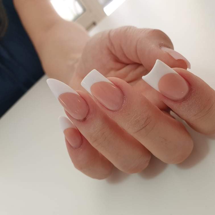 MISTRESS NAILS