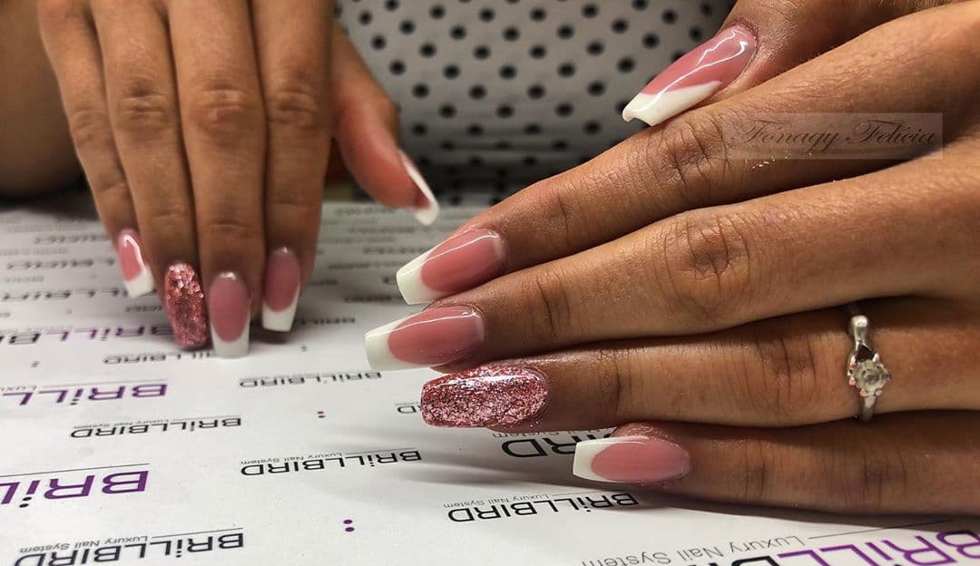 Sunny Nails-Fónagy Felícia. Manikűr, műkörömépítés. 11. kerület