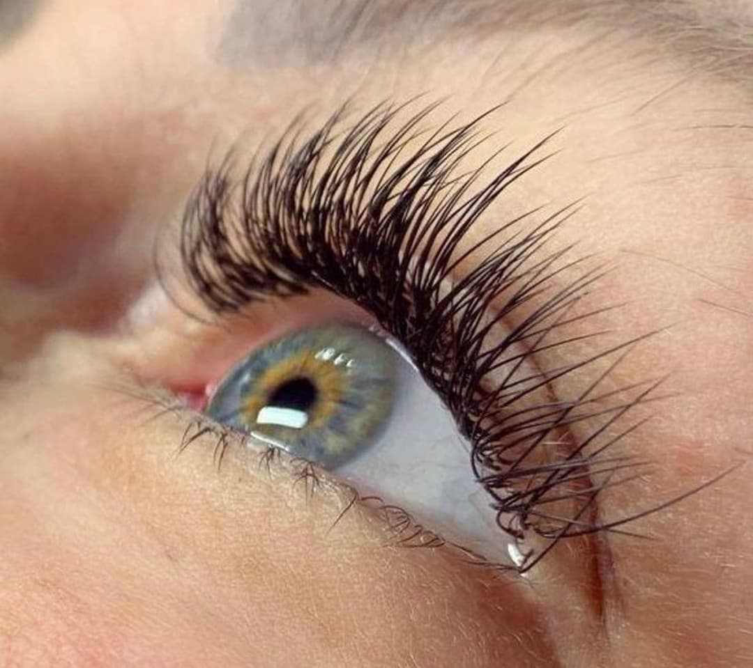 Andrea's Lash - Mester Stylist & Tréner - Szempilla Szalon