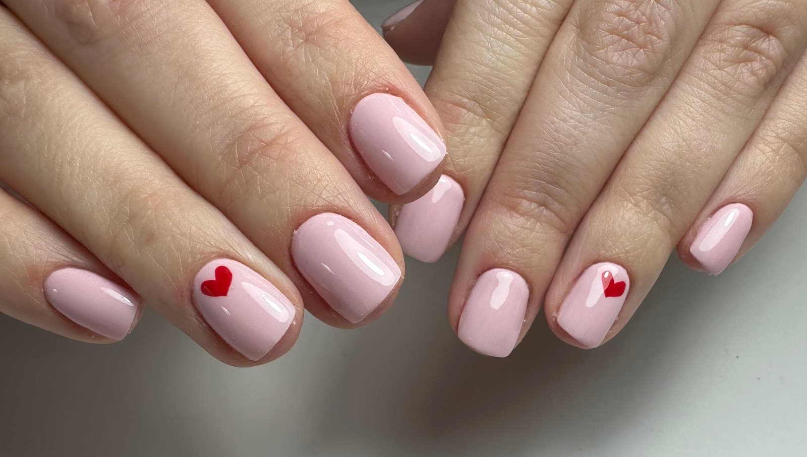 LapadusTimea Nails Style manikűr, pedikűr, géllak, műkőröm