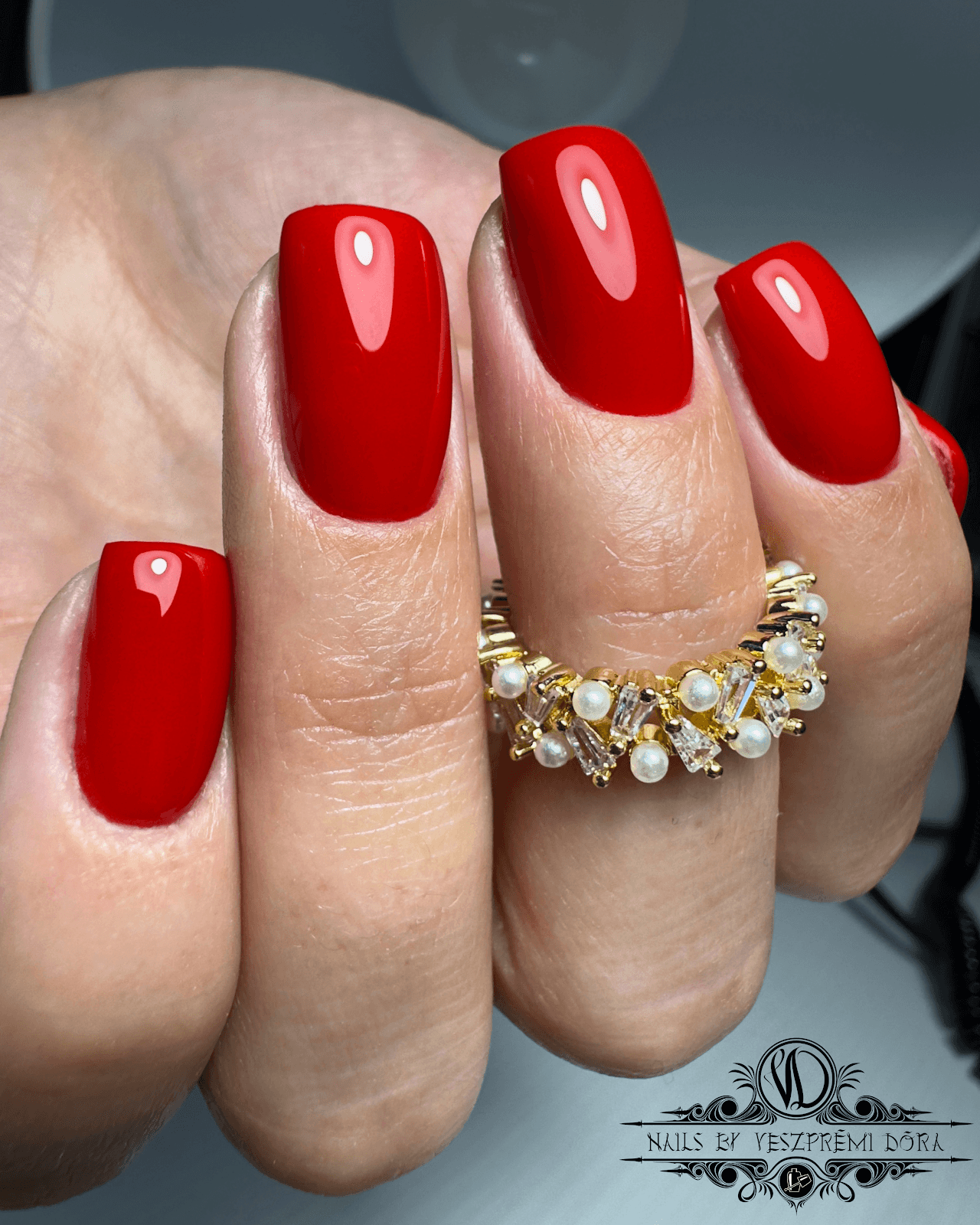 Nails by Veszprémi Dóra - gél lakk , műköröm, kézápolás