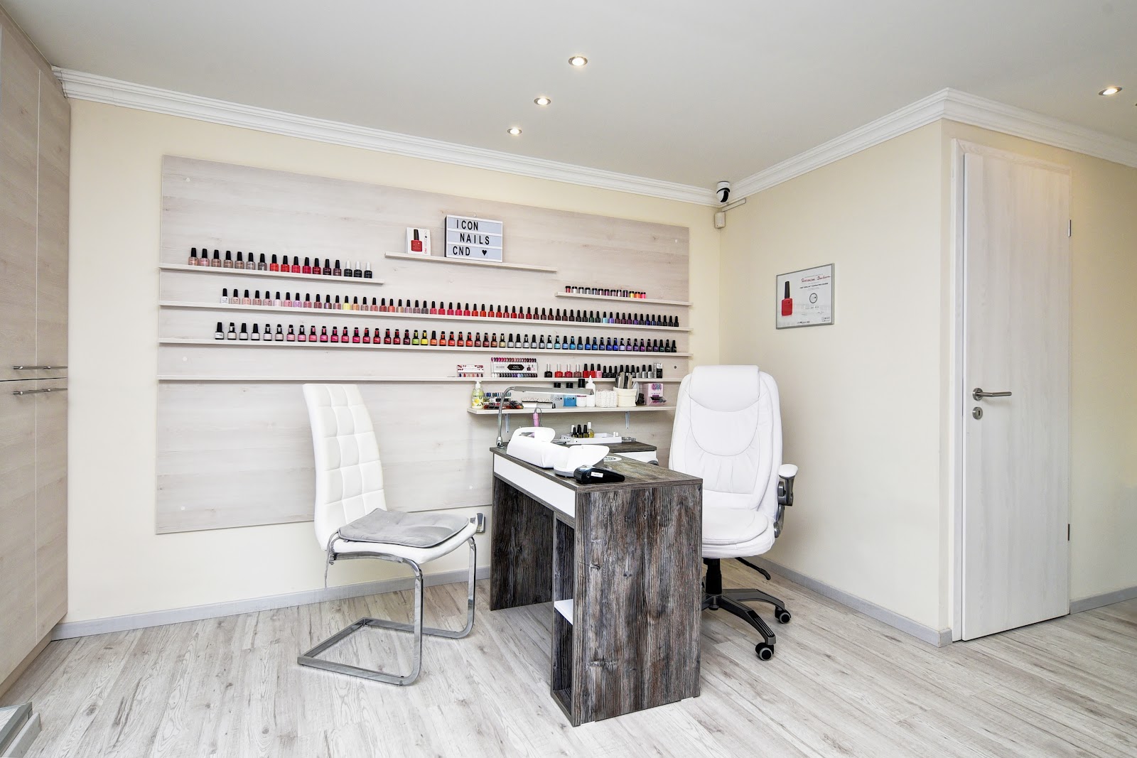 Icon Nails Salon